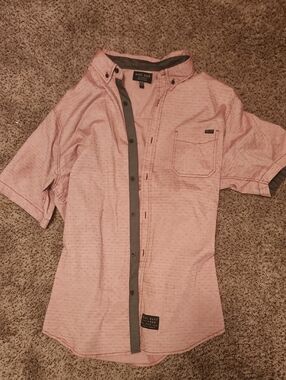 Marc Ecko Pink Short-Sleeve Button-Down with Gray Trim
